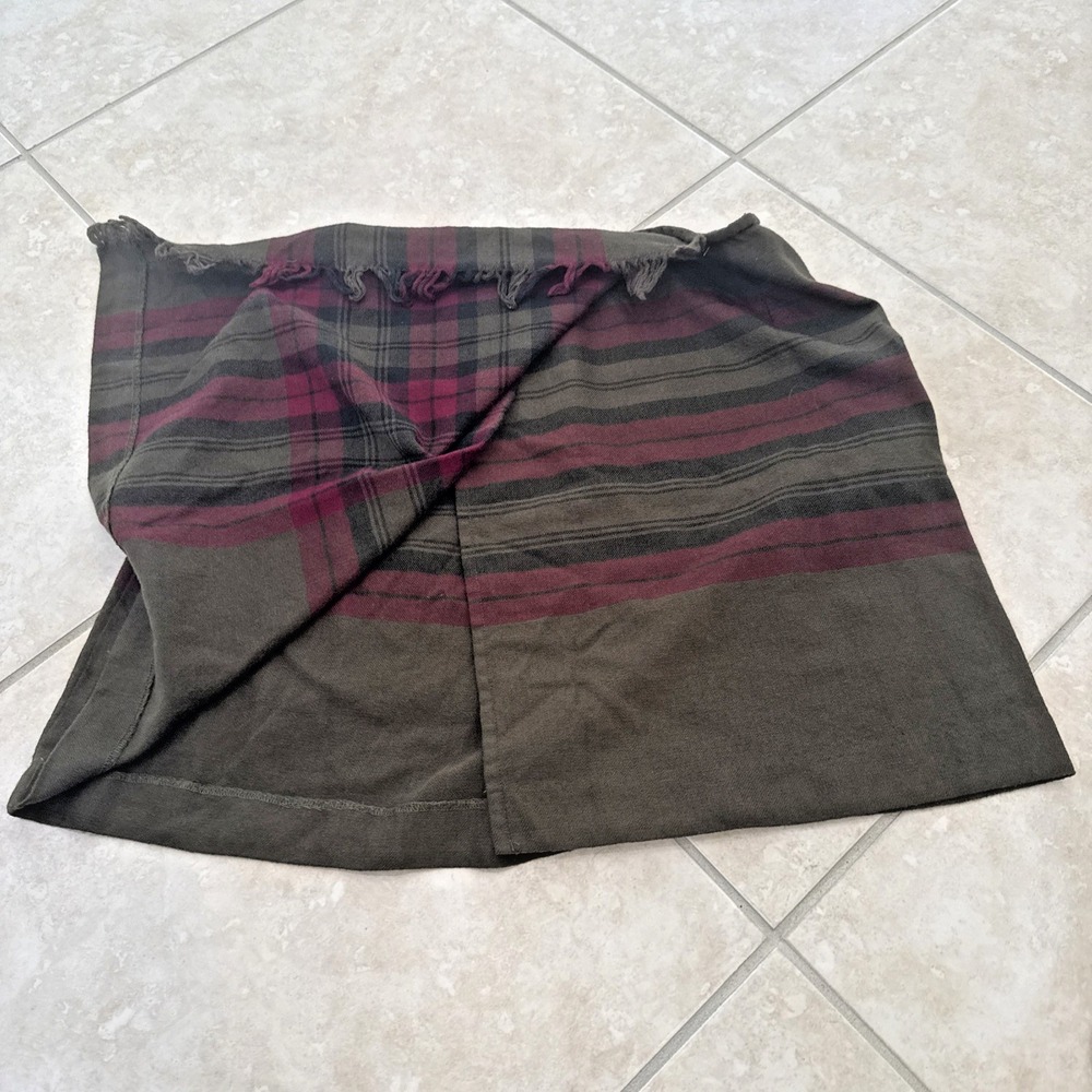 VTG 80-90s Banana Republic Wool Plaid Wrap Skirt Green Red Tartan Style Jr Sz 14 - Picture 3 of 7